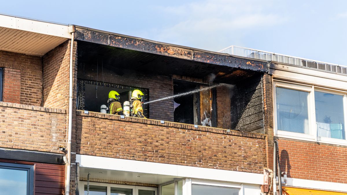 Buurt schrikt van woningbrand in Hoek van Holland: 'Dit gebeurt hier nooit'