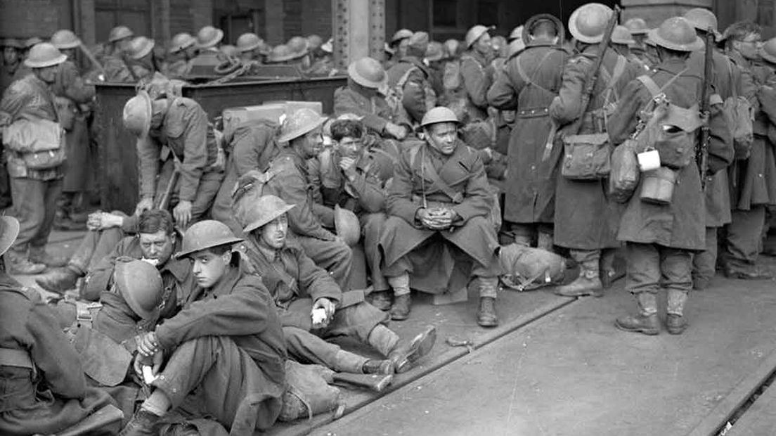31 mei 1940: uitgeputte troepen terug uit Duinkerken - publiek domein