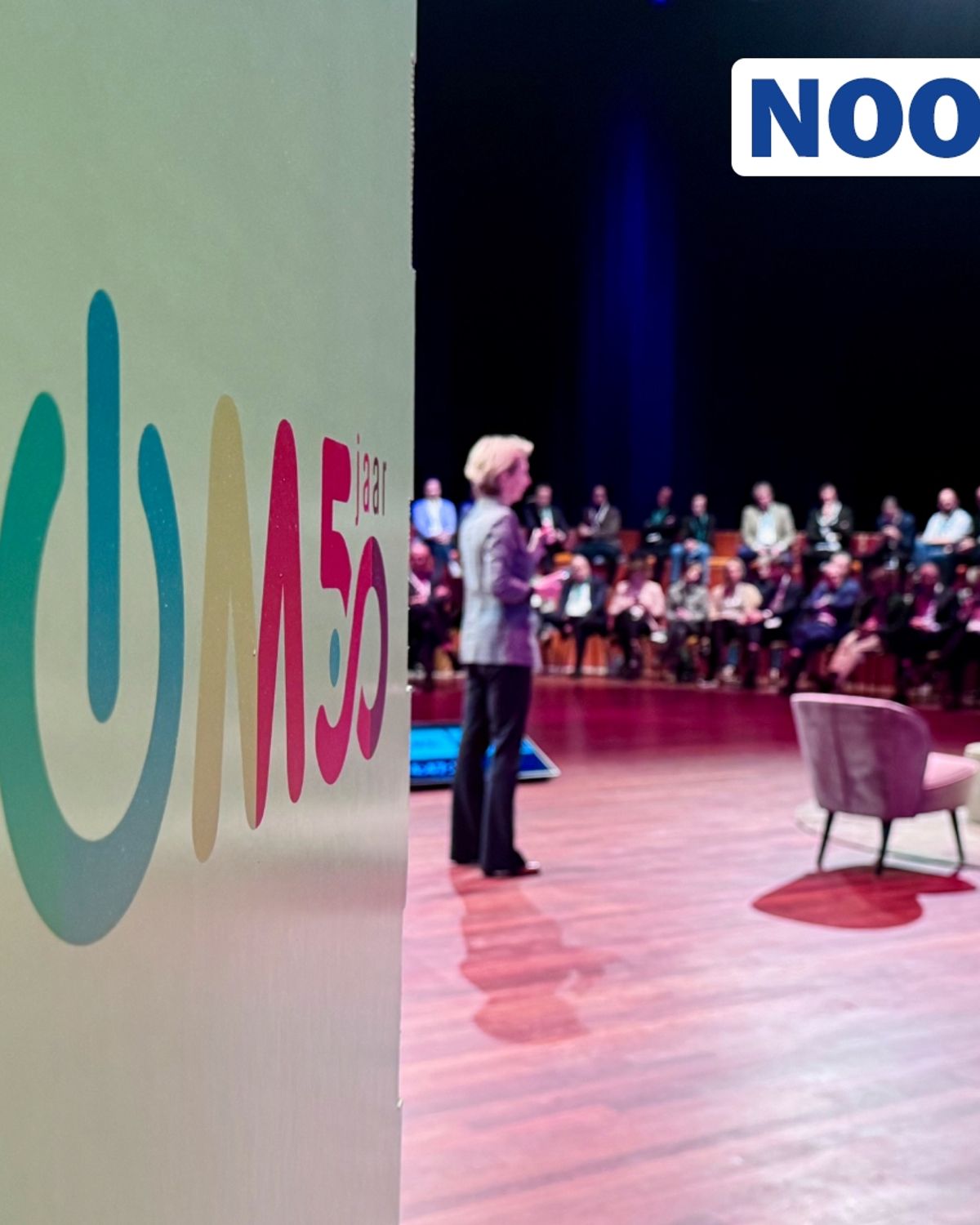 Koningin Máxima luistert feestje van jarige NOM op RTV Noord