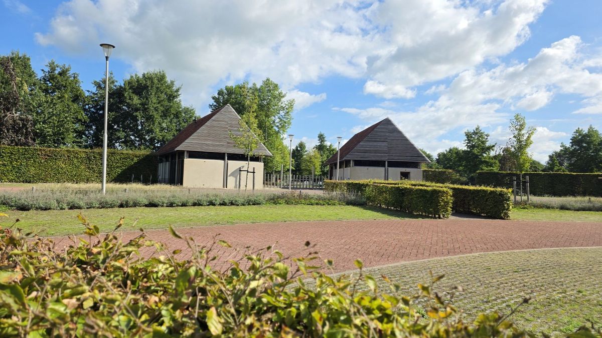 Elburg wil begraafplaats uitbreiden: 'Het raakt vol'