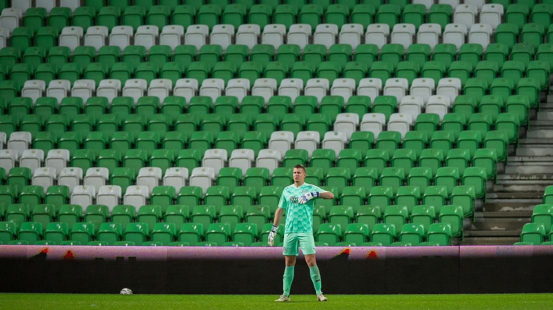 Keeper Sergio Padt tijdens de Nederlandse Eredivisiewedstrijd tussen FC Groningen en VVV-Venlo