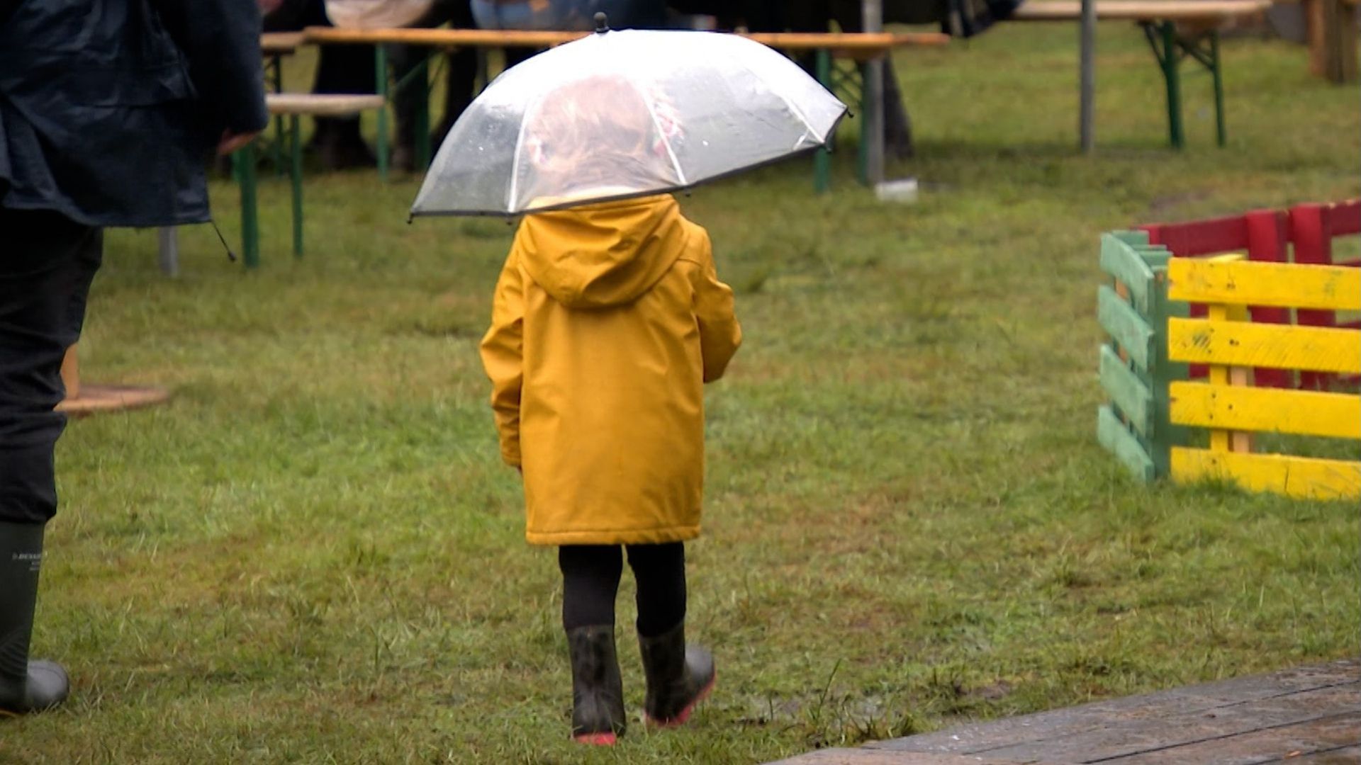 Regen hield de bezoekers, jong en oud, van een festival in Lichtenvoorde niet tegen.