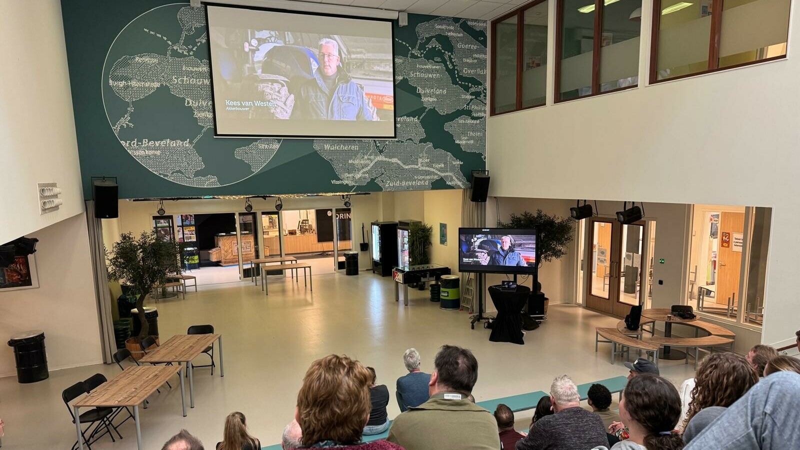 Filmpremière eens niet in de bios, maar op de middelbare school: 'Het is leuk als leerlingen meedenken'