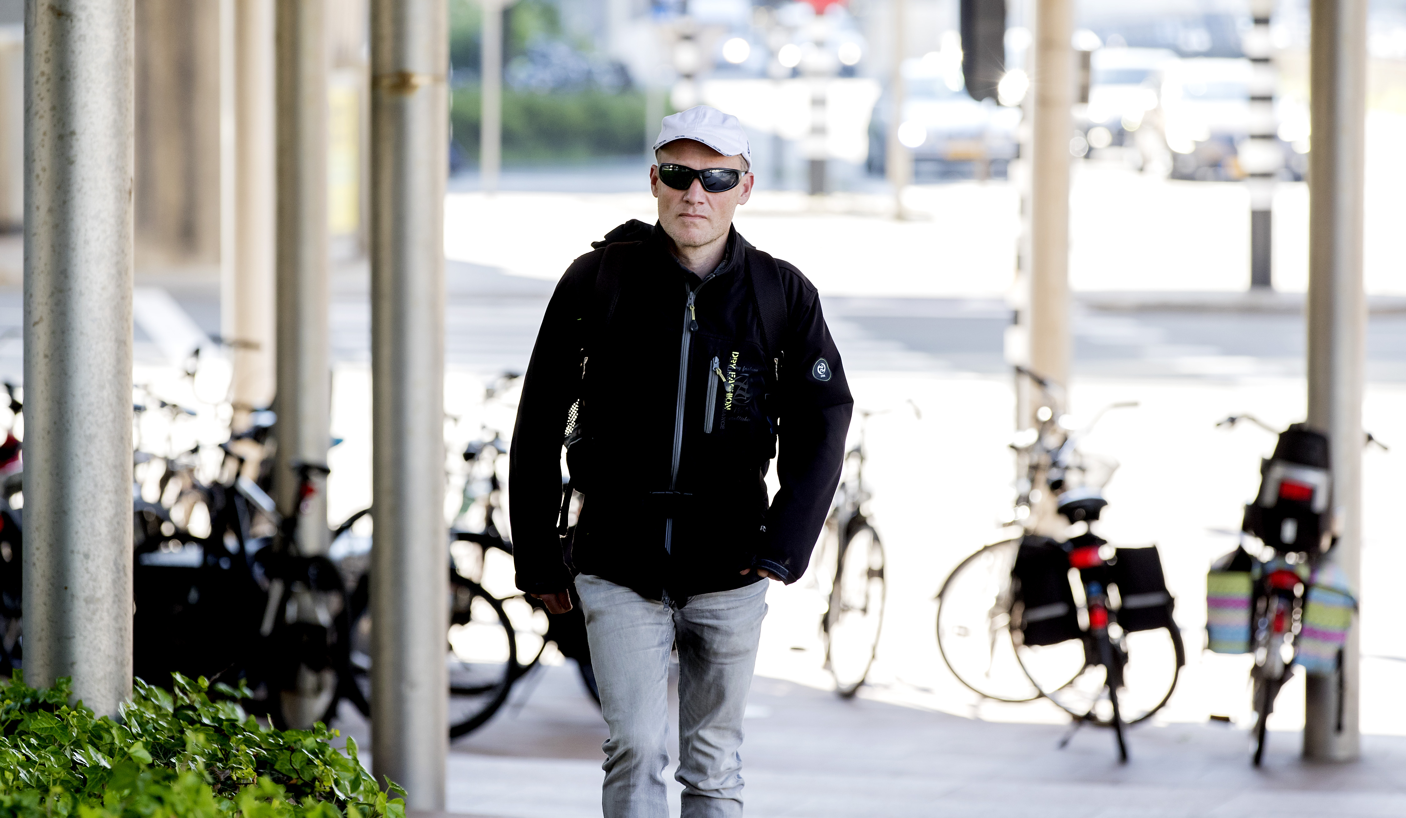 Volkert van der Graaf kan emigreren - Rijnmond