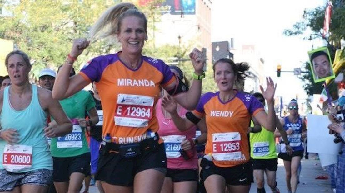 Miranda en Wendy liepen de KiKa Marathon in Chicago