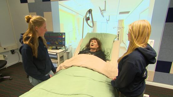 Leerlingen verpleegkundige kunnen situaties uit werkveld oefenen in de klas