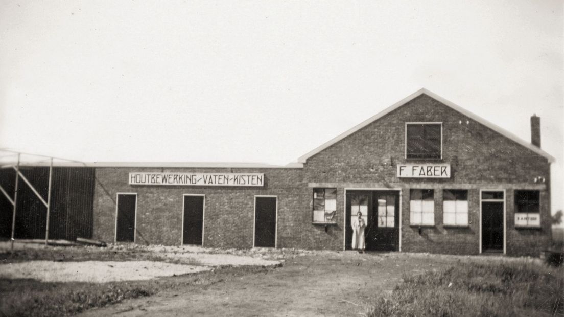 De fabriek van Faber bestaat al sinds 1935. (Rechten: Collectie: familie Faber)