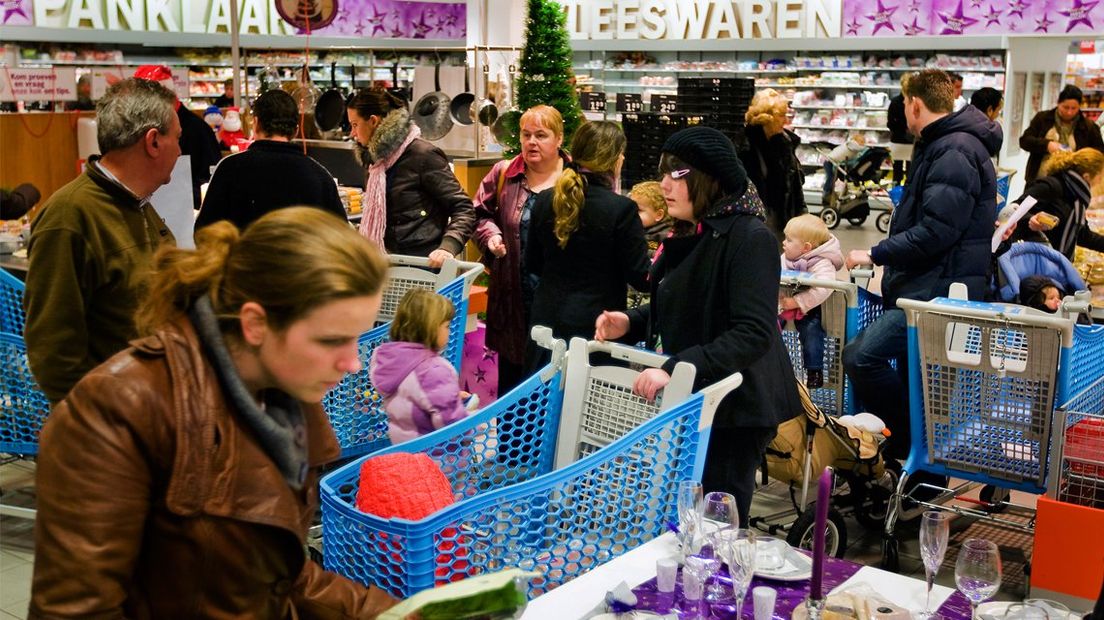 boodschappen-kerst-drukte-supermarkt