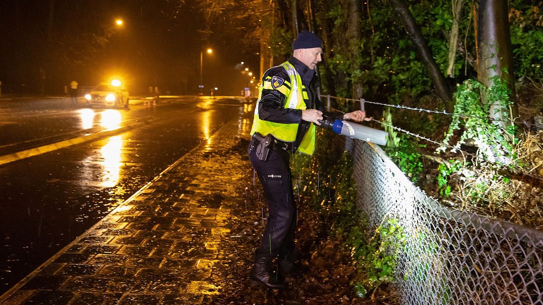 De politie vond een tank lachgas in een tuin bij de plek van het ongeluk.