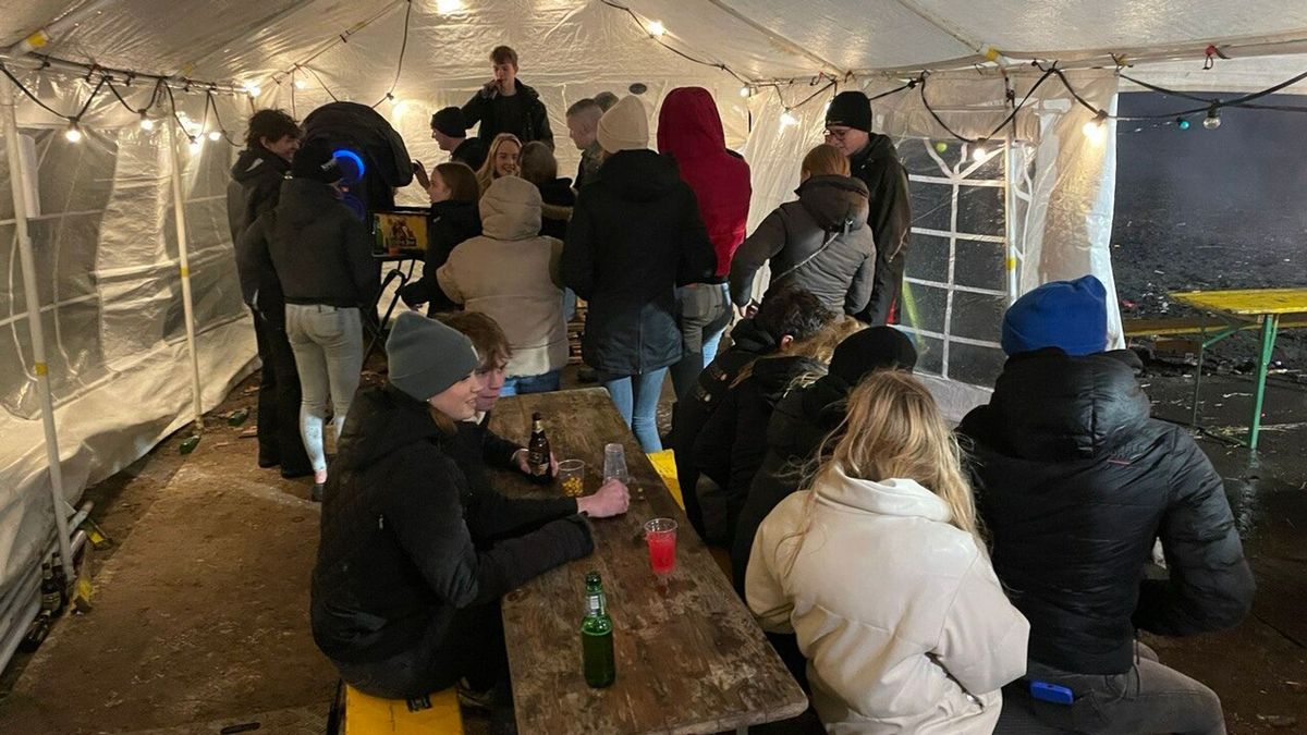 Twee tentfeesten in Hooghalen, volgend jaar één?