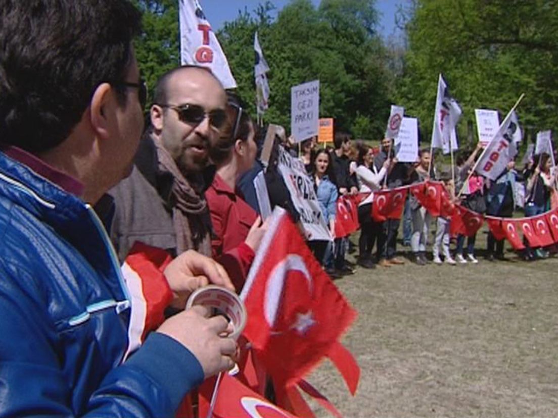 Turks protest in Rotterdam
