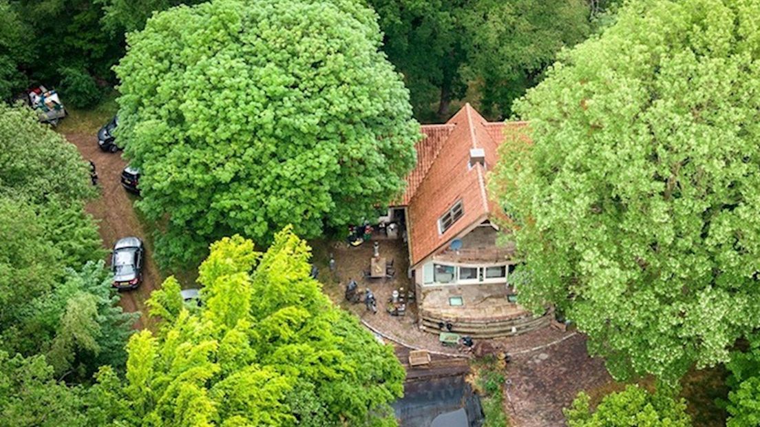 De villa in Willemsoord waar het drugslab werd ontdekt