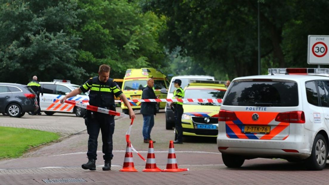 Politie doet onderzoek in Gees (Rechten: archief Van Oost Media)