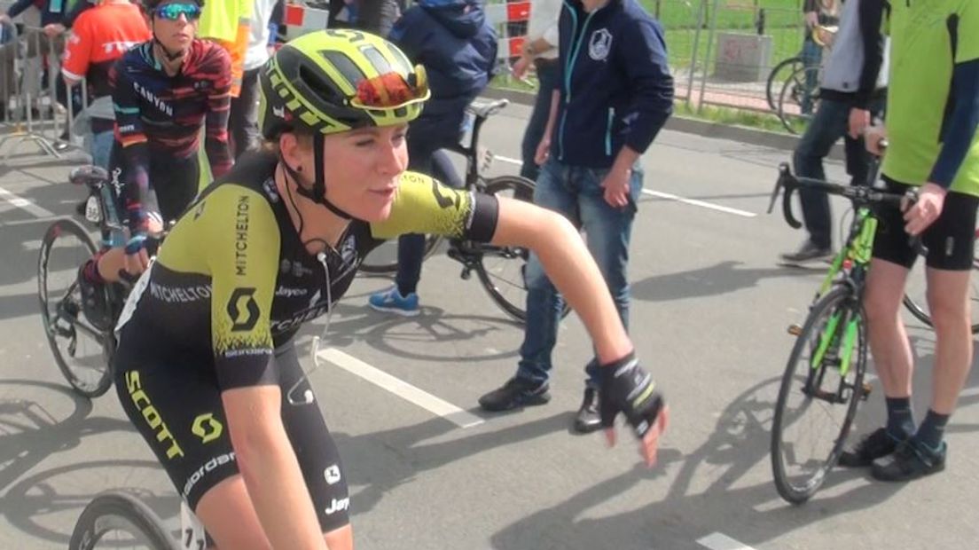 Annemiek van Vleuten kon geen hoofdrol vervullen in de Amstel Gold Race. Ze werd slechts vijftiende.