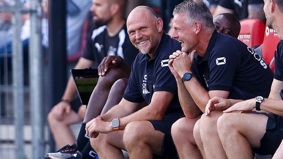 Joseph Oosting kan lachen om grappende GAE-supporters: 'Ja, we gaan voor de titel' Home