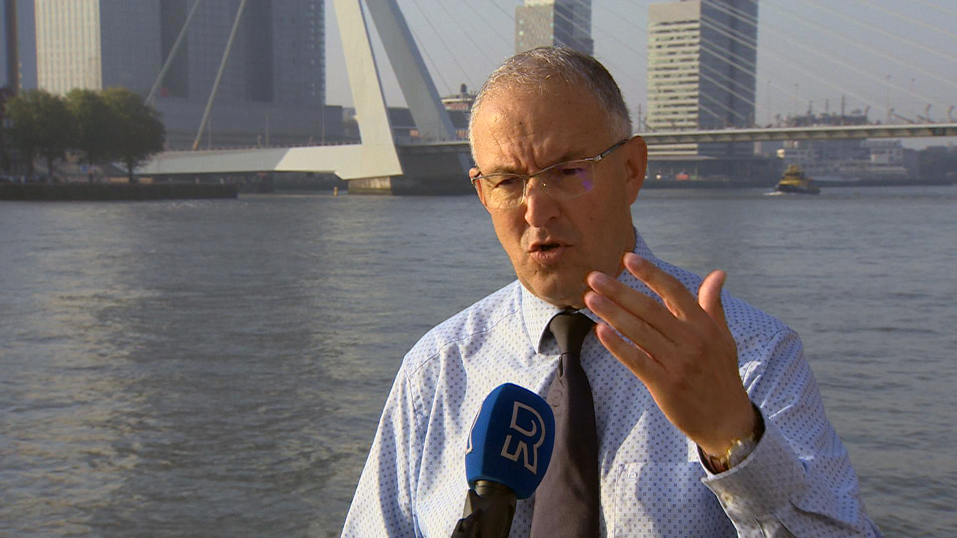 Vijftien jaar Aboutaleb: van strandrellen tot 'rot toch op' - Rijnmond