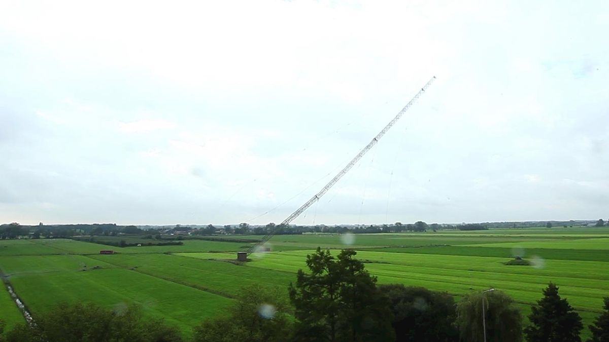 Middengolfzender in Lopik neergehaald door bedrijf uit Westerhaar-Vriezenveensewijk