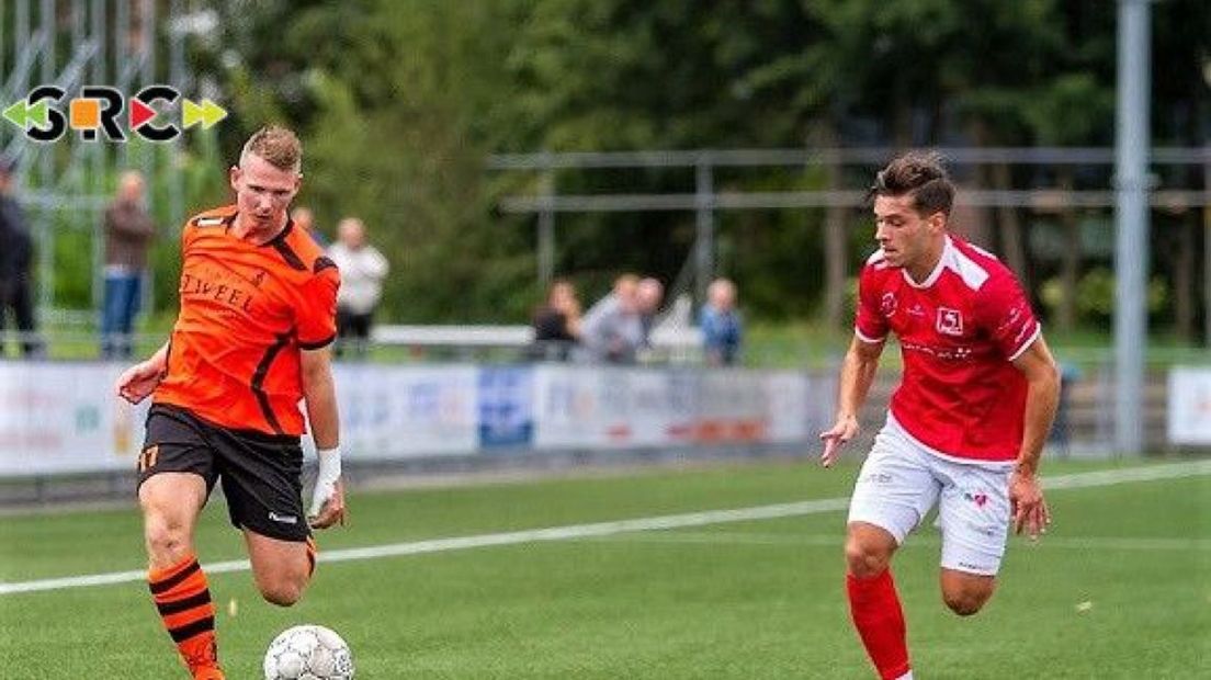 Colin van Gelderen (rechts) in actie voor DOVO