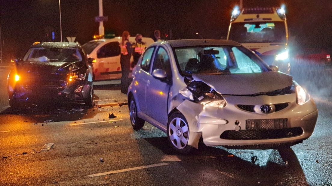 Automobilist slaat op de vlucht na aanrijding in Enschede