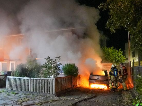 Twee autobranden in zelfde straat in Hoogeveen