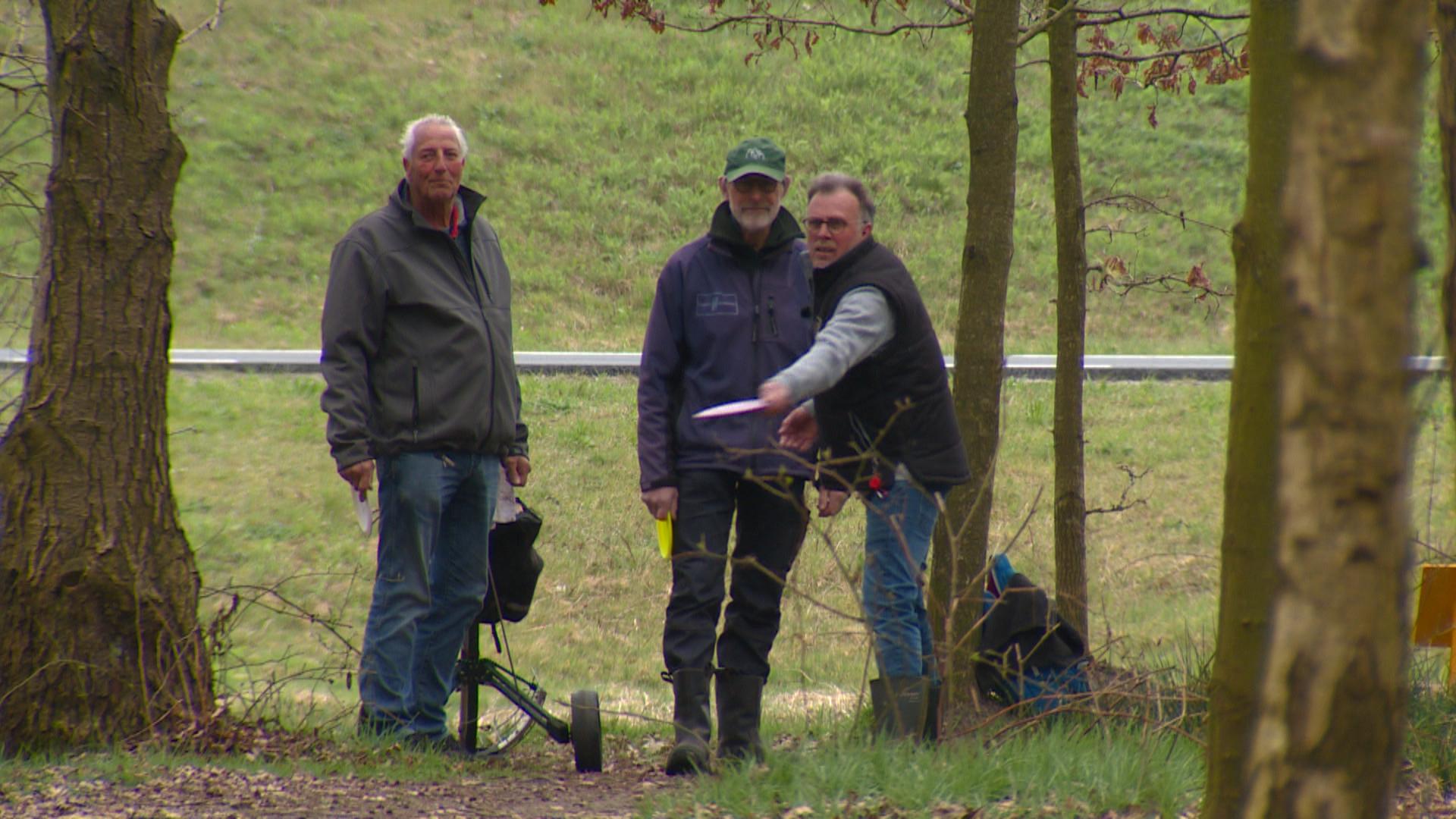 Vliegende schijven door het bos van Heerenveen