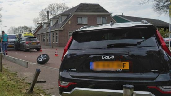 Meerder autos betrokken bij ongeluk in Norg, één gewonde. Meerder autos betrokken bij ongeluk in Norg, één gewonde.