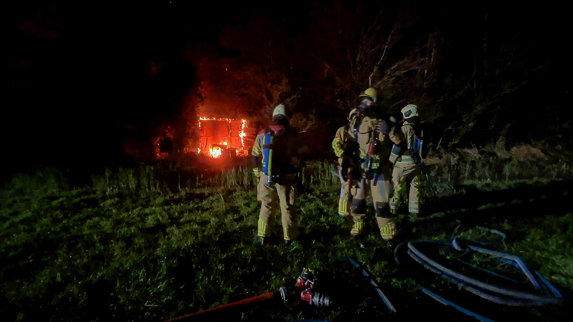 Opnieuw brand in verwoeste schuur langs N201