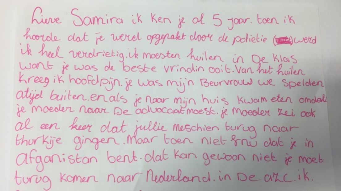 Een klasgenootje schreef een briefje aan Samira (Rechten: Raymond Wanders)