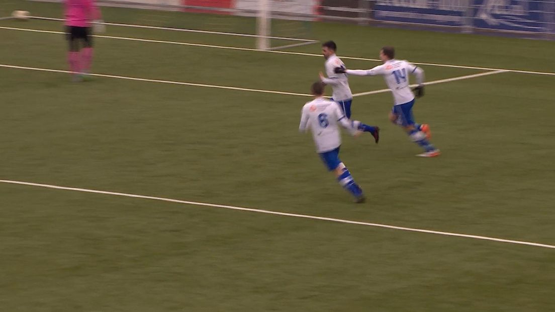 Hoek op eigen veld niet langs Swift (video)