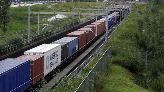Verbreding Betuweroute blijft nog uit, 'A15 wordt voller en voller'