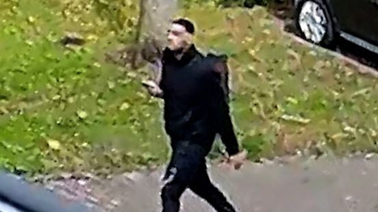 Vrouw van 82 jaar trapt in smoes van nepagenten en raakt sieraden kwijt Nieuws