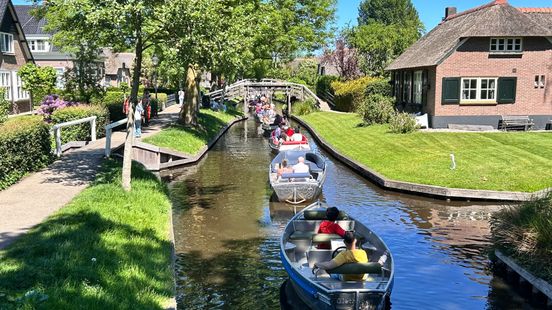 Hype op Indiase Instagram: vaarfiles en gezelligheid in Giethoorn op warme vrije dag Home