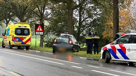 112 Nieuws: Aanrijding zorgt voor flinke vertraging op N35. 112 Nieuws: Aanrijding zorgt voor flinke vertraging op N35.