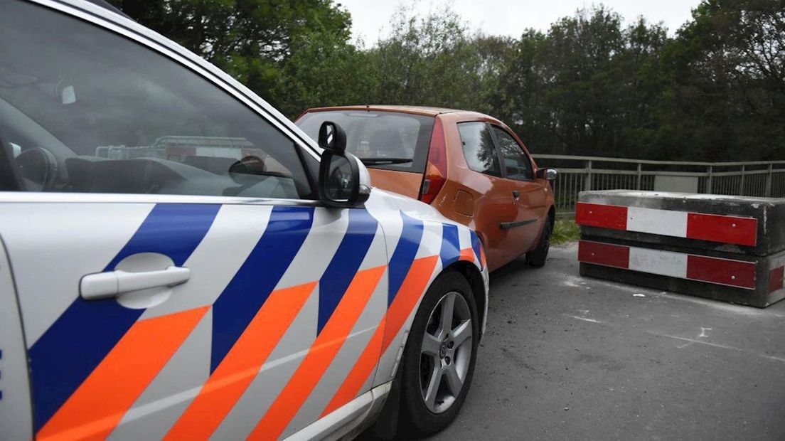 Achtervolging eindigt in aanhouding van moeder en zoon in Witte Paarden