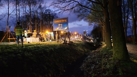 Vrouw uit Nieuwleusen overleden na zwaar ongeval in Lemelerveld eerder deze maand. Vrouw uit Nieuwleusen overleden na zwaar ongeval in Lemelerveld eerder deze maand.