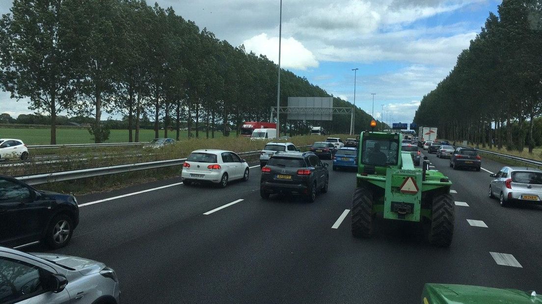 De boeren op de snelweg A2.