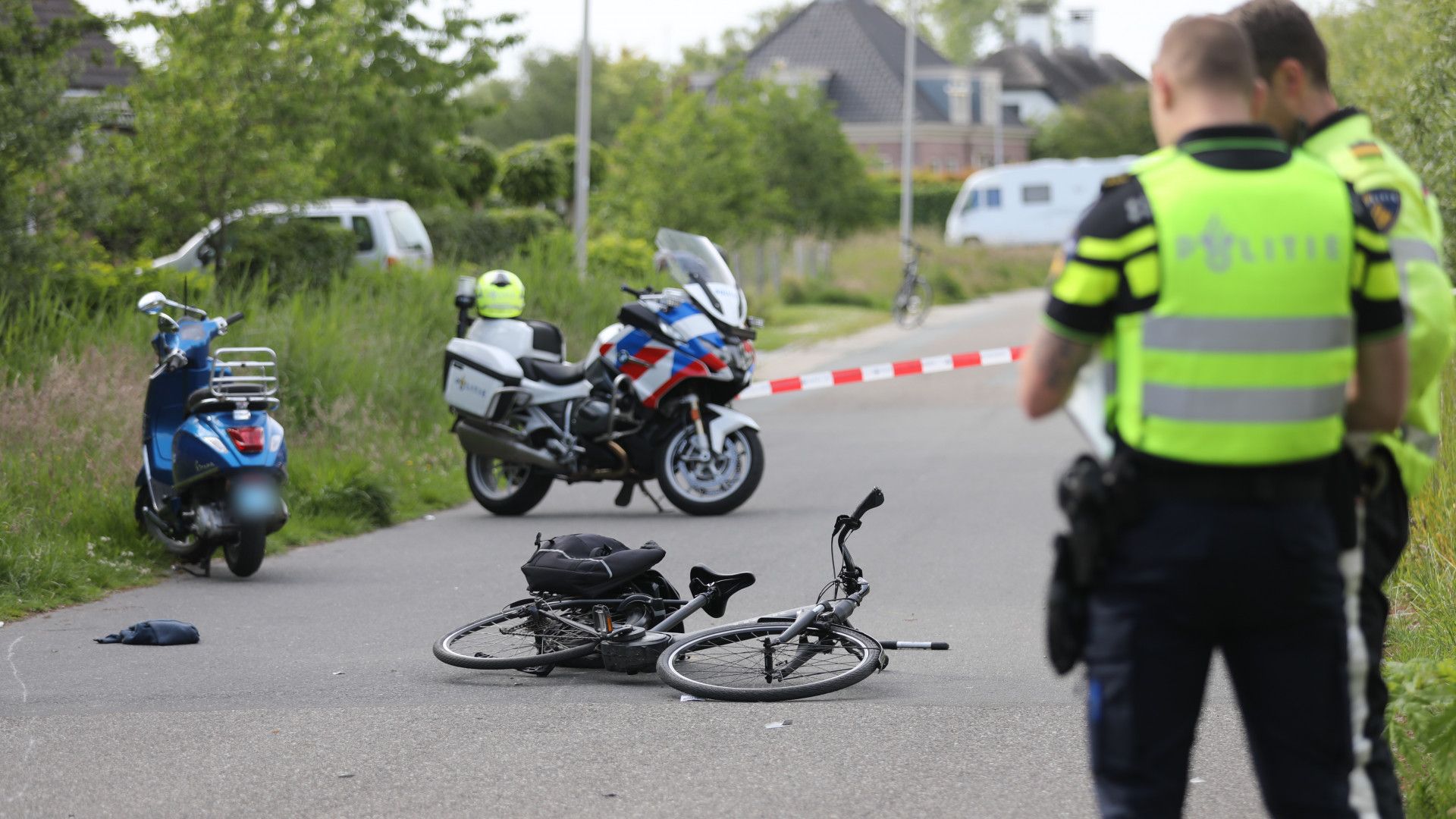 112-nieuws | Gewonden Bij Ongeluk In Rijnsburg - Huizen Beschadigd Door ...