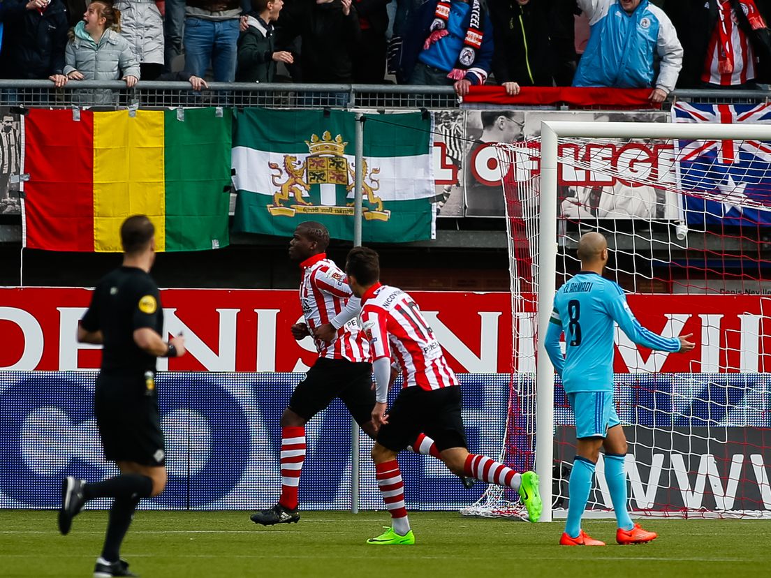 Mathias Pogba loopt weg na zijn goal bij Sparta-Feyenoord in de derby van 2016/2017 (Bron: VK Sportphoto - Yannick Verhoeven)