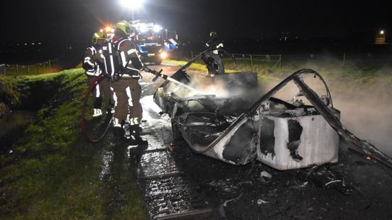 Caravan gaat in vlammen op