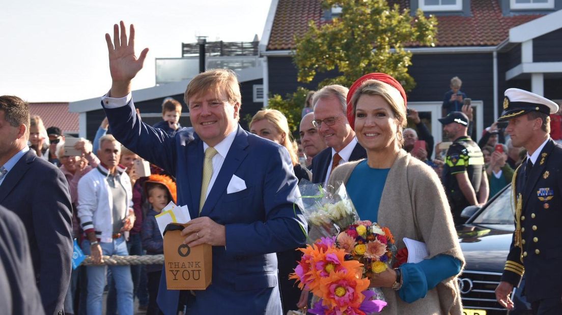 Thank you. De koning en koningin kregen genoeg cadeautjes