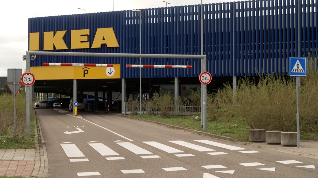 Diefstal aanhanger bij Ikea in Zwolle