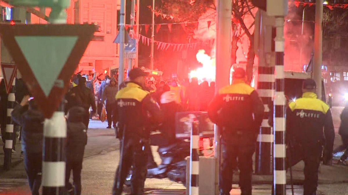 In de Schilderswijk sloeg de sfeer snel om, waarna de ME dreigde in te grijpen