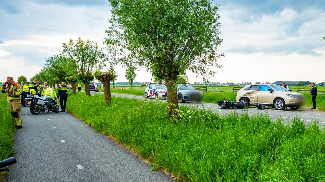 De motorrijder is bij het ongeluk om het leven gekomen