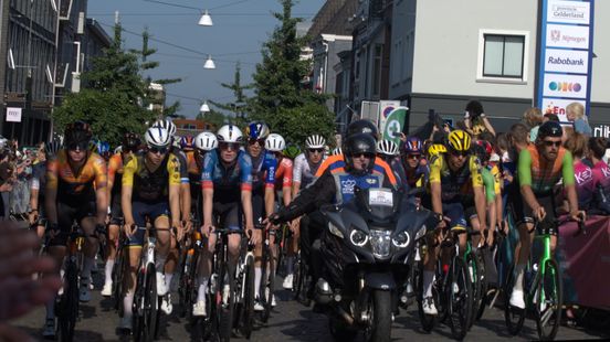 LIVE · NK Wielrennen begonnen in Nijmegen en Berg en Dal