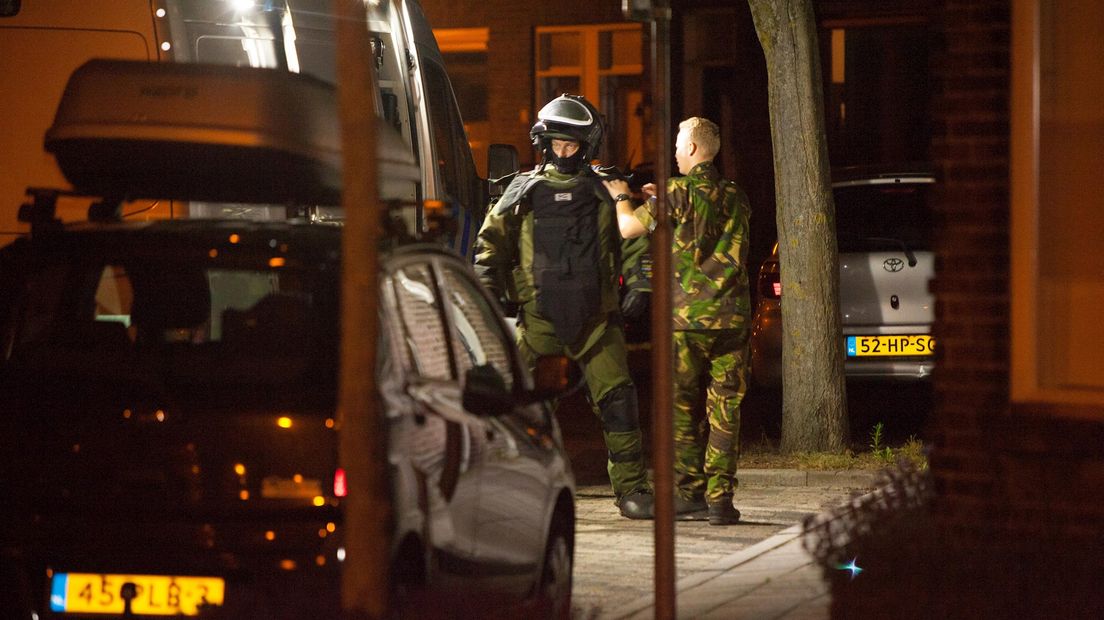 EOD onderzoekt pakketjes in Zwolle