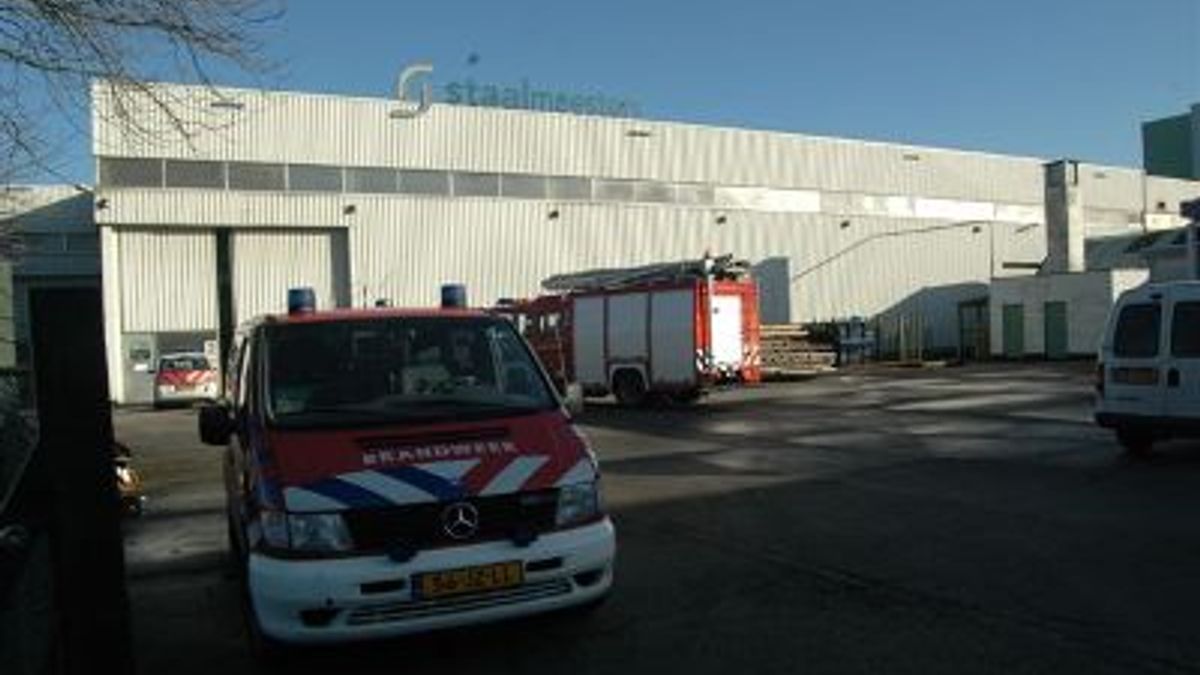 Man komt tussen wals bij bedrijf in Wanssum