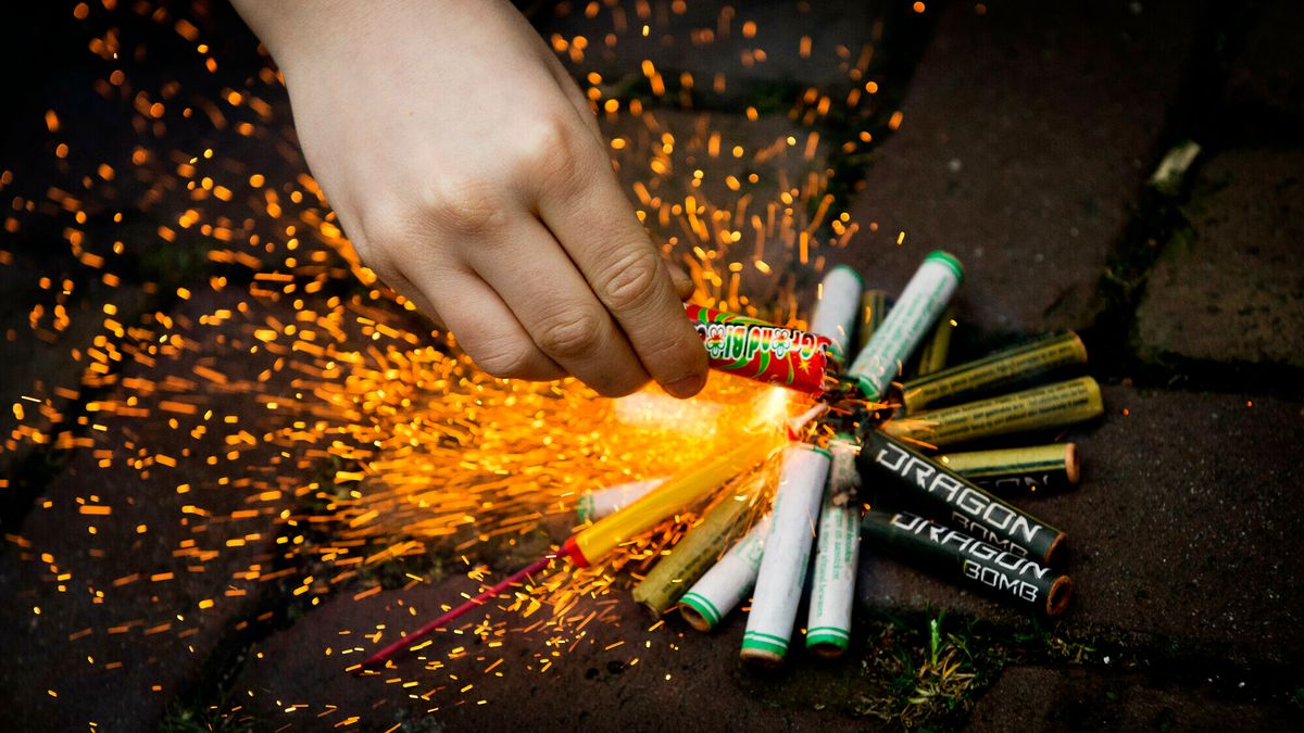 Overlast in Zierikzee, jongen (15) aangehouden na afsteken illegaal vuurwerk