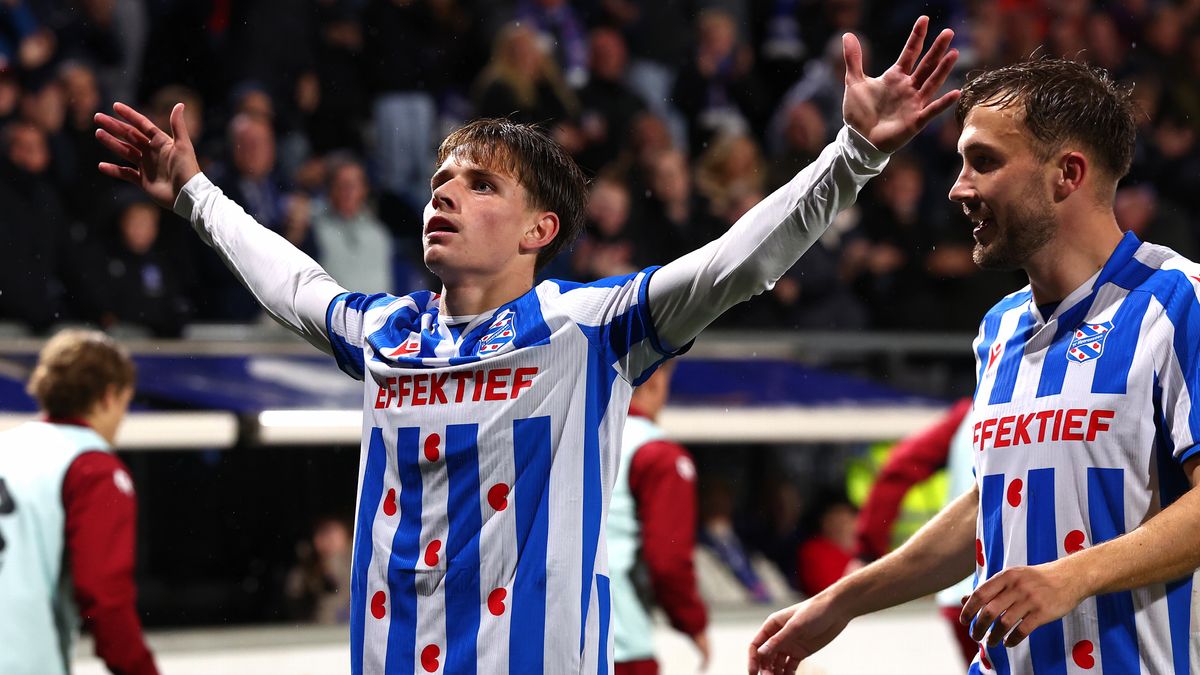 sc Heerenveen wint eenvoudig van pover Excelsior (4-0)