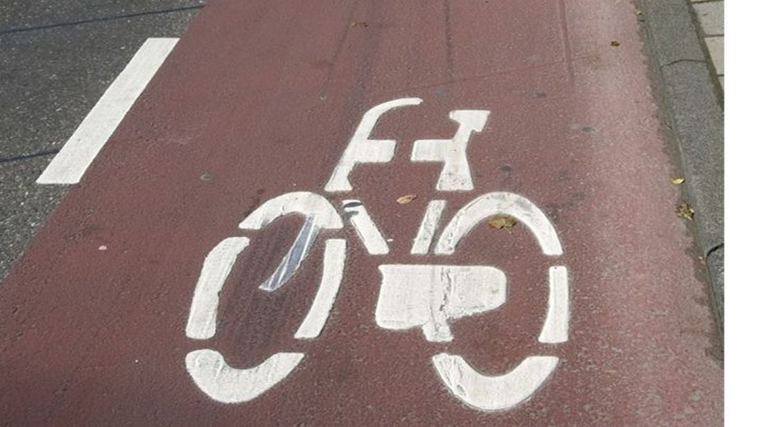 De BOVAG vreest dat de populaire tweewielers worden verbannen van de fietspaden.