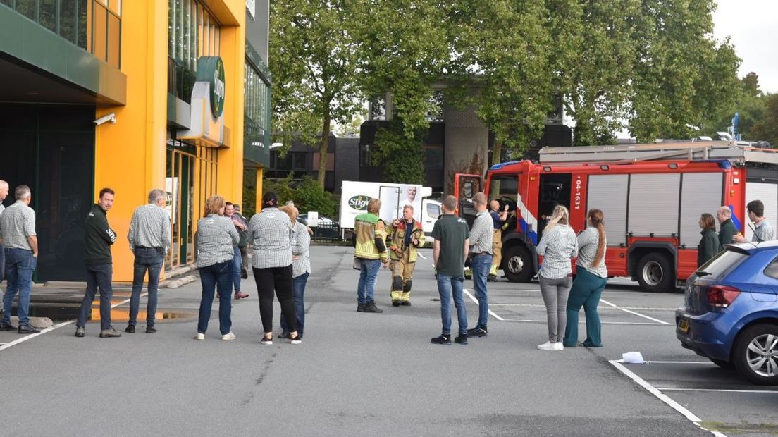 Personeel Sligro naar buiten gestuurd in verband met koelgaslek